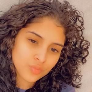 Meet your Posher, Krystalee